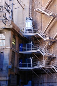 Horse Messa Dam Access Lift